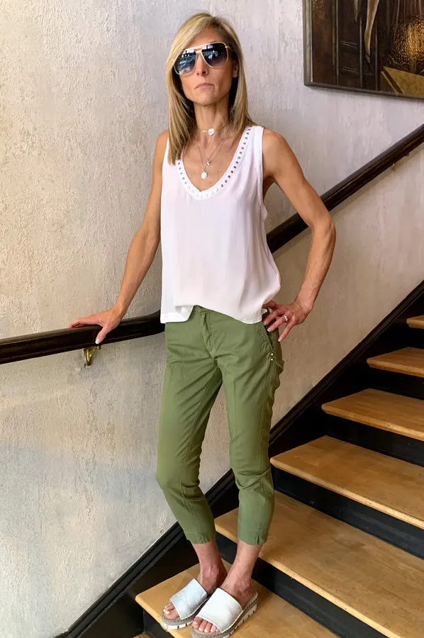 Jacqueline Capri Pants - Green