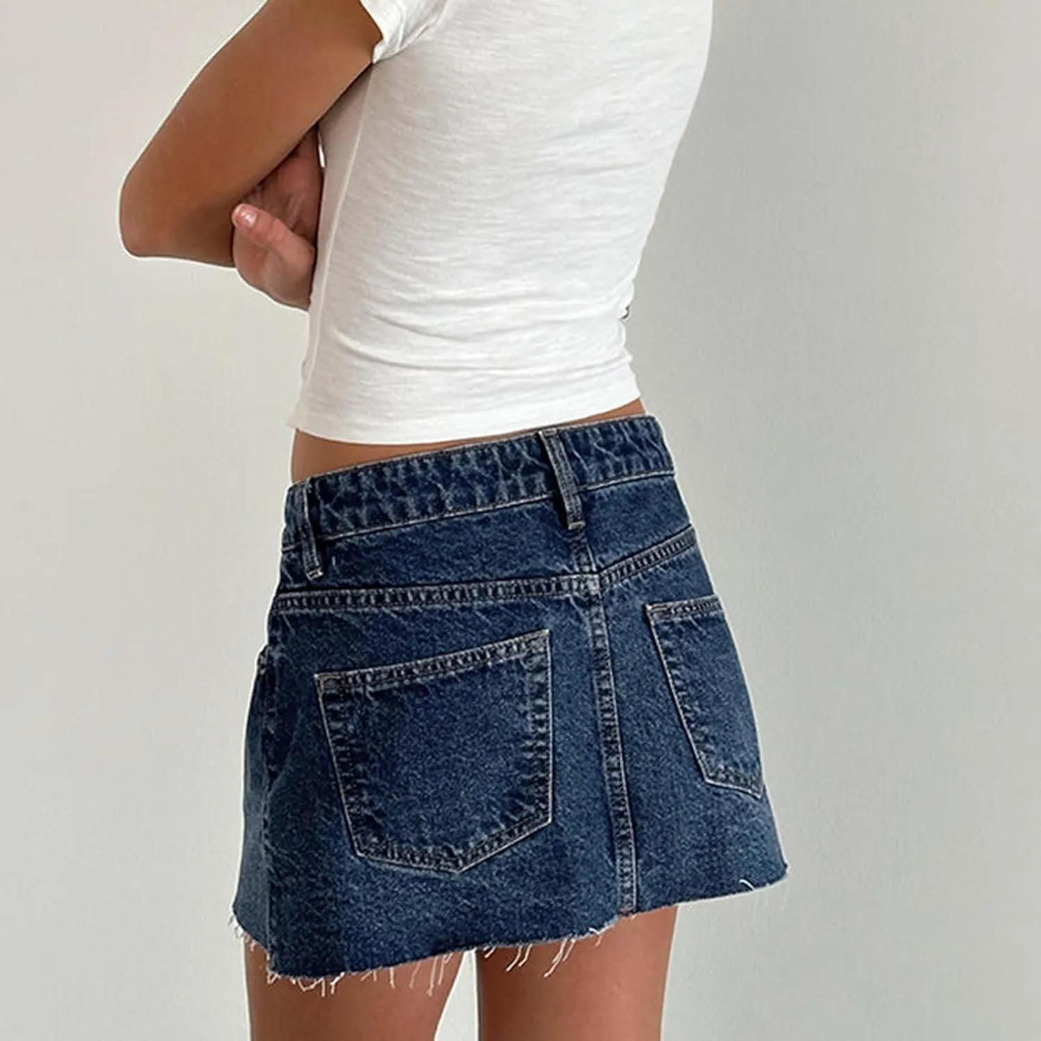 Women's Denim Mini Skirts Y2k Low Waist Raw Hem Jean Skirts Casual Trendy Summer A-line Skirts Streetwear